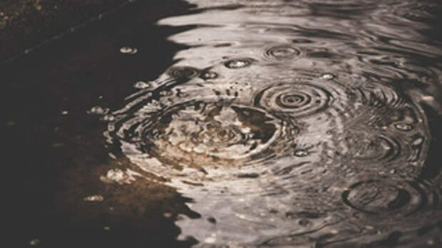 Пожарных привлекли к борьбе с потопами в Бийске