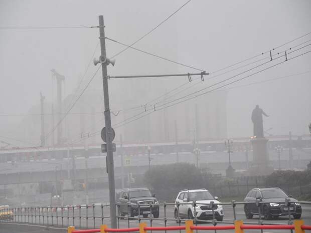 Туманом окутана трасса Тюмень-Омск под Заводоуковском