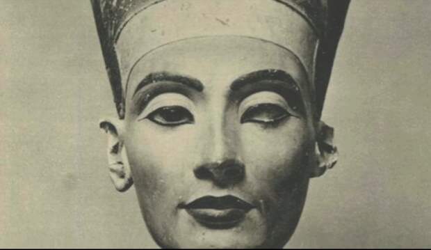 Фараон Эхнатон – террорист из Атлантиды, расколовший не только египетское жречество, но и подорвавший всю историю Египта