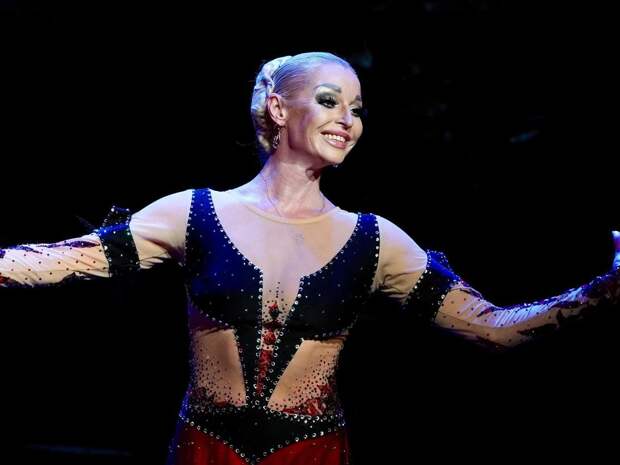 Анастасия Волочкова представила «Одержимость» в кинотеатре