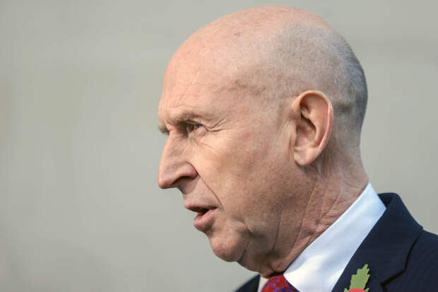 Sun: британский министр обороны Хили едва не угодил под удар "Орешником"