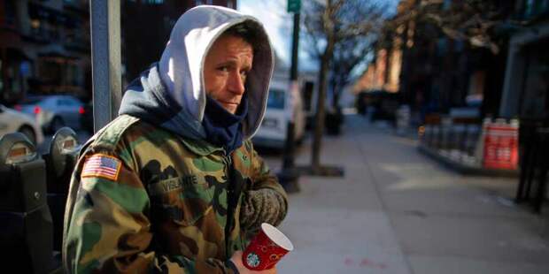 Американские ветераны агитируют молодежь не связывать жизнь с армией США