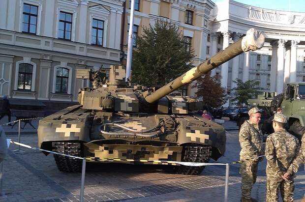 Турчинов рассказал о создании оружия нового поколения на Украине