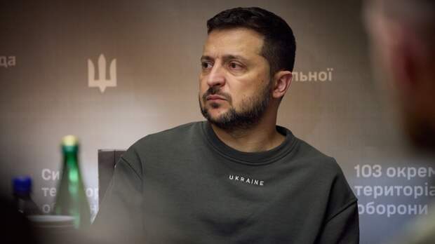 Шпаргалка для президента: Зеленский всё – нового заносят чётко по методичке