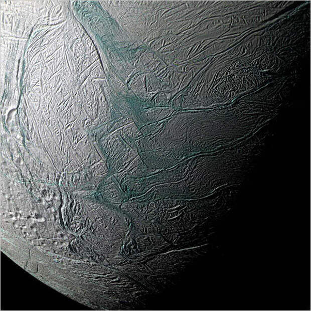 Источник: https://static01.nyt.com/images/2008/08/16/us/16cassini.large.jpg