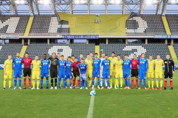 Сборная Украины в товарищеском матче переиграла «Эмполи»