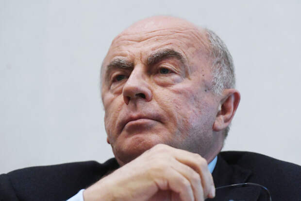 Банк требует взыскать с экс-ректора СПбГУП залоговую недвижимость в счет долга