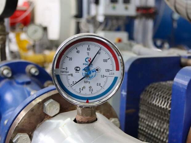 Глава региона поручил сделать перерасчёт смолянам за отопление, которое отключили из-за коммунальной аварии