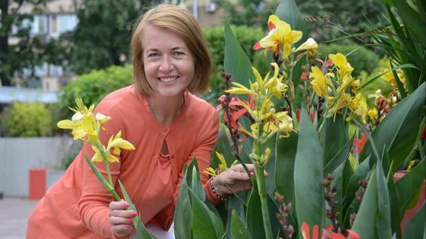 Яркая цветочная феерия: знаковые места столицы украсили уникальные сады, созданные известными ландшафтными дизайнерами