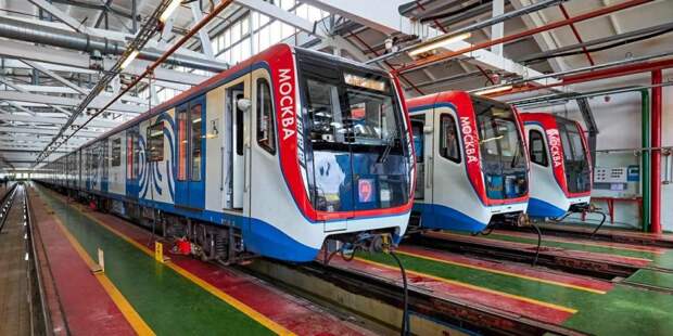 В 2021 году в столичное метро вновь вернутся женщины-машинисты Фото: mos.ru