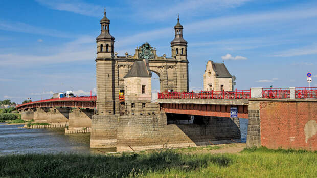 Литва собирается снести мосты на границе России и Беларуси