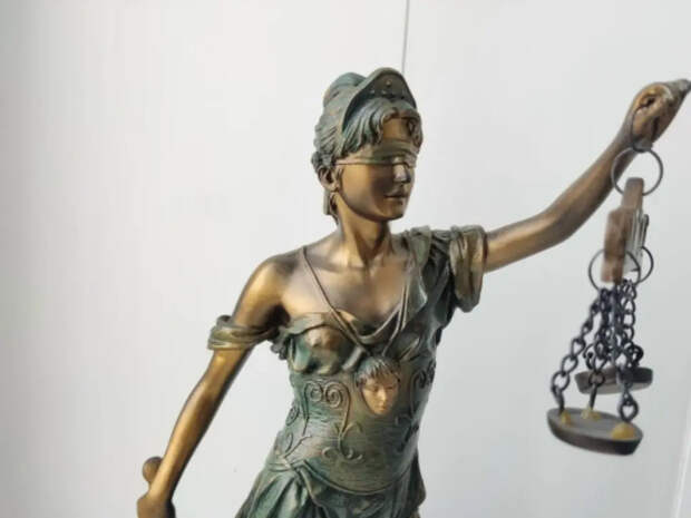 Организованная группа «таксистов» похитила более миллиона рублей