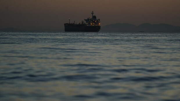 NYT: США пропустят российский нефтяной танкер на Кубу