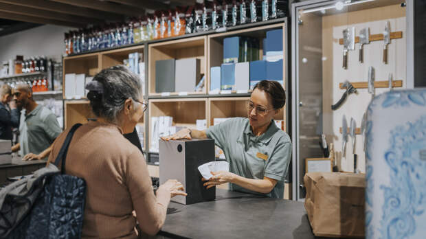 Юрист Гартман: купленный на распродаже товар можно вернуть