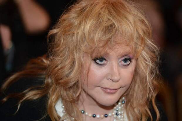 Алла Пугачева возложила вину за эмиграцию из России на своего супруга Максима Галкина