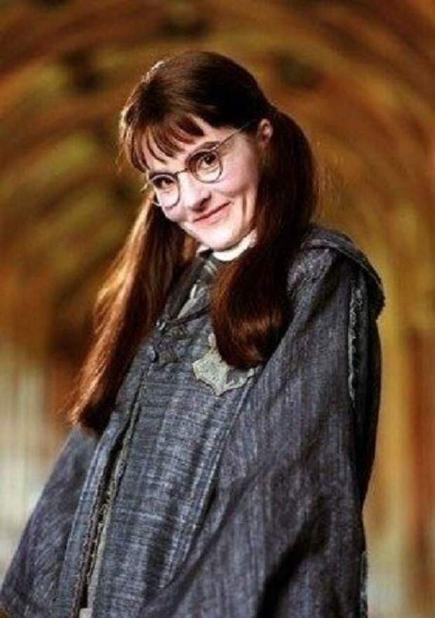 Акстриса Ширли Хендерсон сыграла в Гарри Поттере 13-ти летнюю школьницу Плаксу Миртл.Тогда ей было почти 40 лет ! настроение, подборка, это интересно