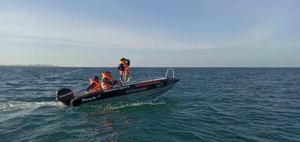 В Каспии ищут двух пропавших рыбаков