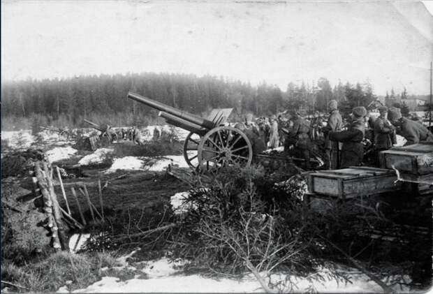 Обстрел кронштадтских фортов красной курсовой батареей