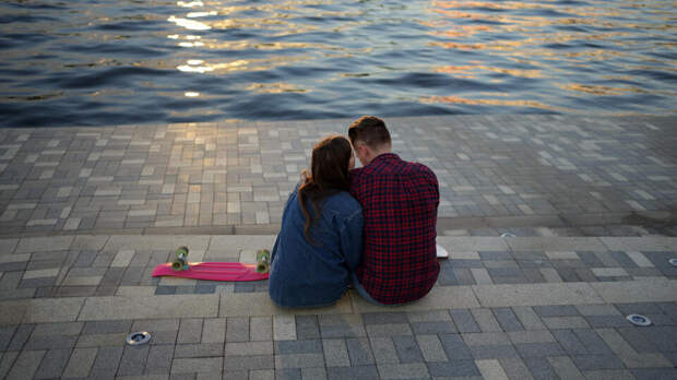 Нейропсихолог рассказала, как детство влияет на выбор партнера