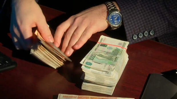 Их зарплаты бьют рекорды: перестраховщики получают от 400 тыс. в месяц