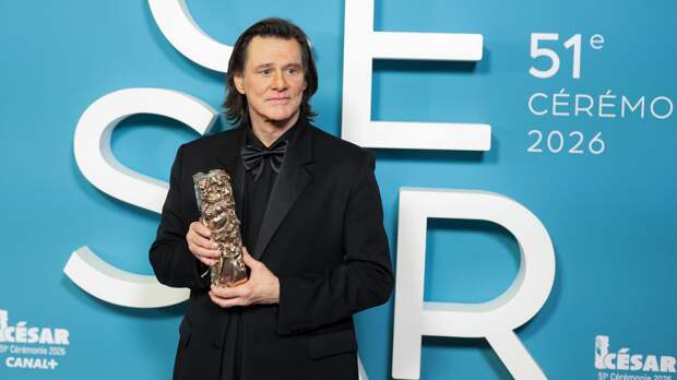 Известный хирург оценил внешность Джима Керри на фоне обвинений в пластике