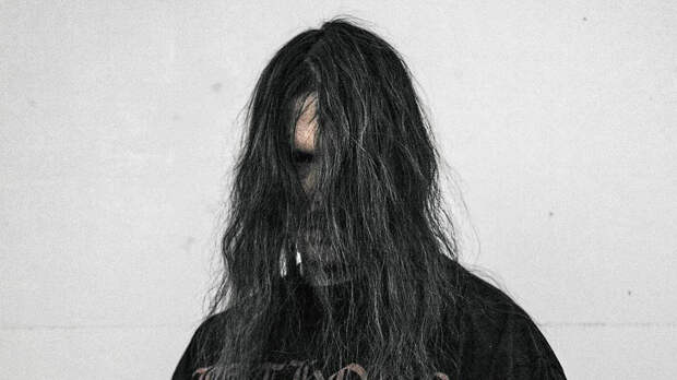 Знаменитый американский рэпер набил тату на русском языке