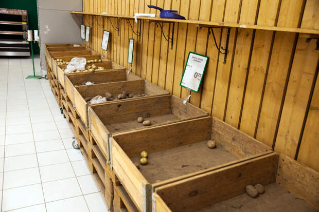 Жителей страны в Прибалтике предупредили о возможной нехватке продуктов