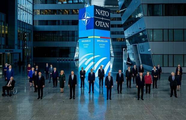 Не поднялась нога у НАТО перешагнуть российскую красную линию...