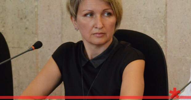 Щербакова опровергла слухи о сложении мандата и уходе к Развожаеву