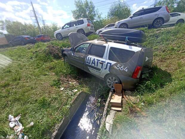 В жесткое ДТП в Челябинске попала машина сервиса поиска попутчиков