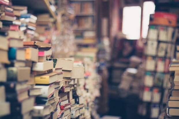 Книг, Стек, Книжный Магазин, Стопка Книг, 2-Й Стороны