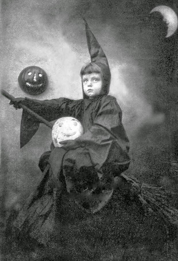 Винтажные фото с Хэллоуина, которые вполне могут напугать не хуже фильма ужасов