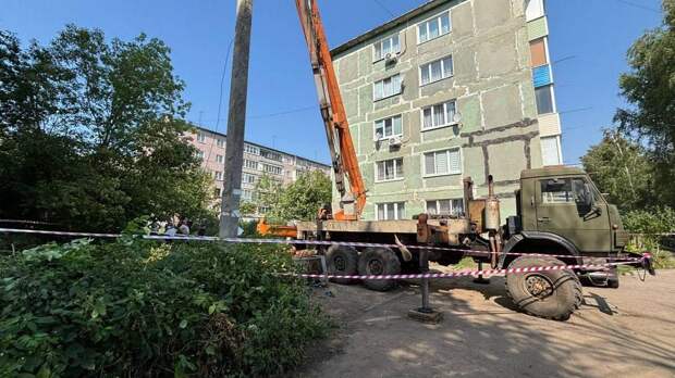 Рабочий разбился насмерть в результате падения с высоты в Рязанской области в городе Скопине