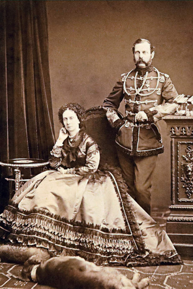 Александр II c супругой Марией Александровной (принцессой Гессенской)./Фото: static.tildacdn.com