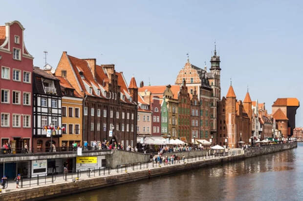 Polsat: польские чиновники попытались захватить консульство РФ