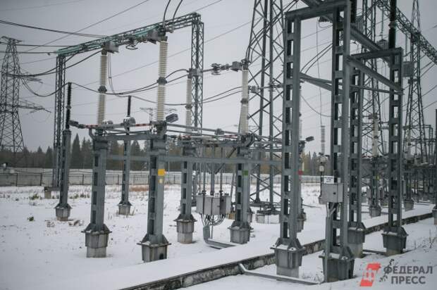 После атак ВСУ на энергообъекты ЛНР энергетики в сжатые сроки вернули свет десяткам тысяч потребителей