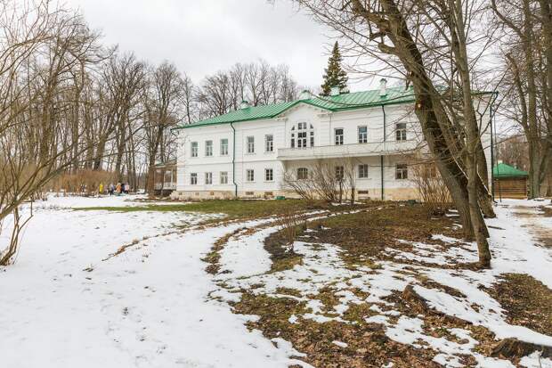 Дом Толстого в Ясной Поляне закроется с 6 по 13 апреля для подготовки к лету