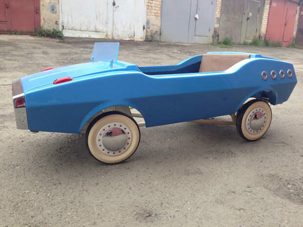 Вторая жизнь педальной машины "Радуга" игрушки, реставрация, drive2, радуга, длиннопост