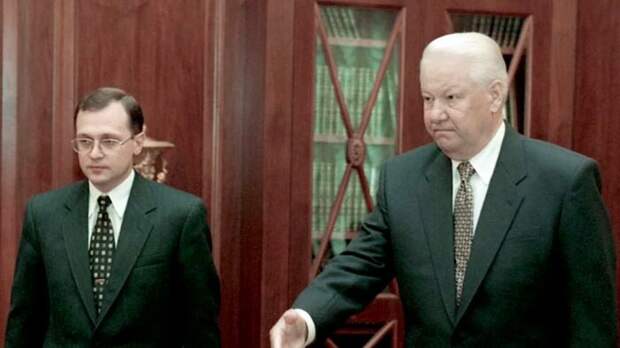 Ельцин и Кириенко, 1998 год