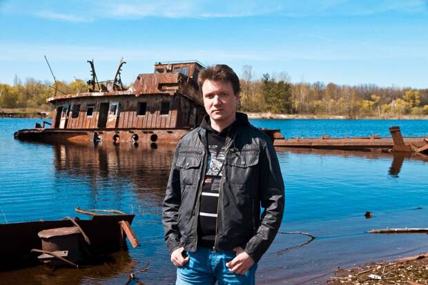Денис Вишневский, Чернобыль, остров погибших кораблей бывший судоремонтный завод.