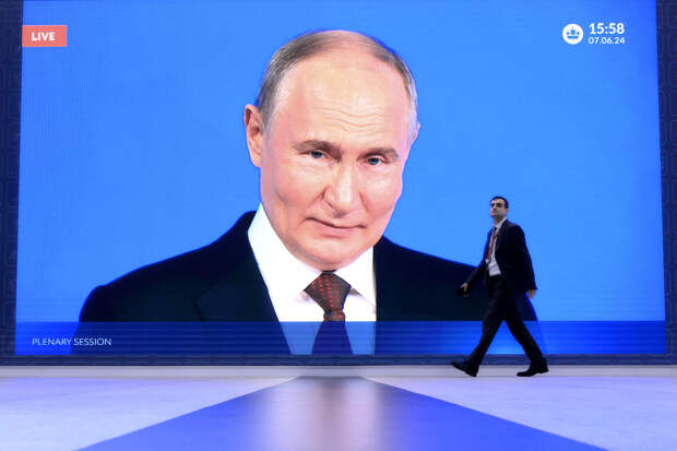 ФОМ: 82% опрошенных россиян положительно оценили работу Путина