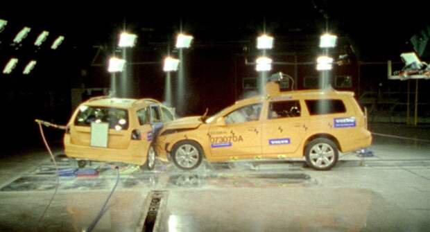 Названы самые безопасные автомобили: в рейтинге всего один немец