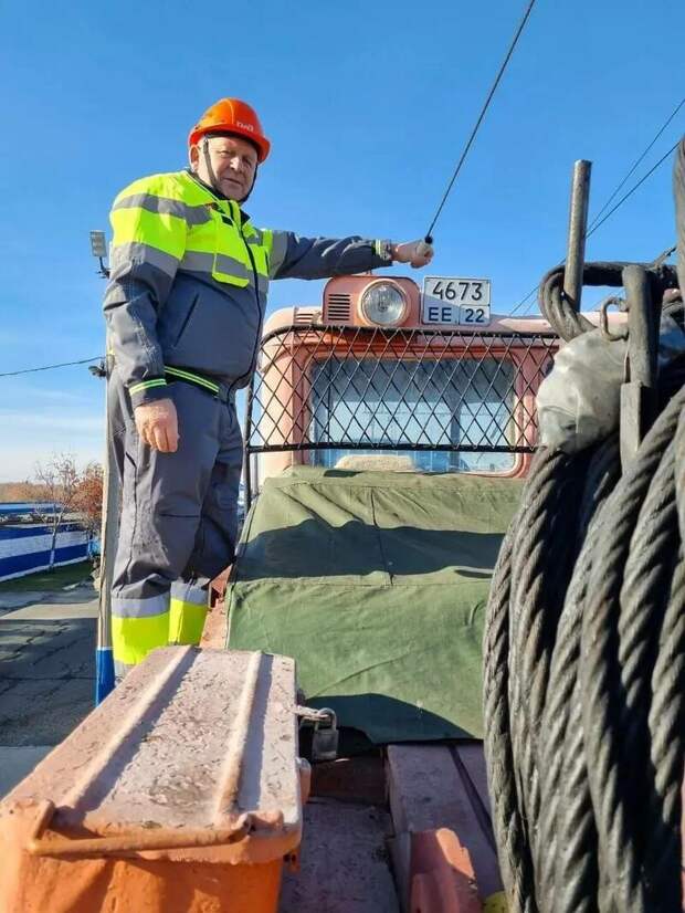 Томенко вручил награды лучшим работникам дорожной и транспортной отрасли / Фото: Антон Червяков