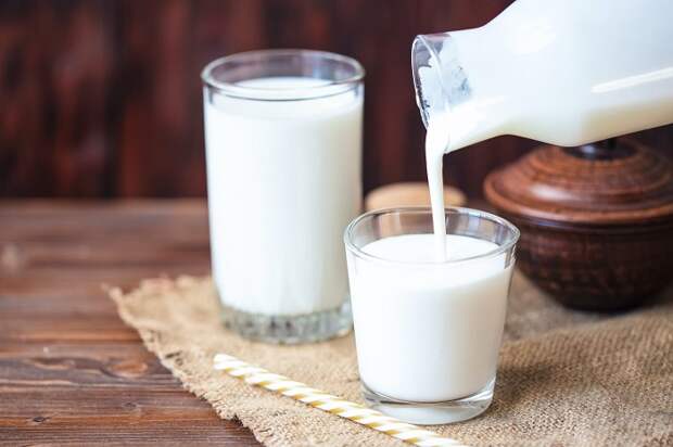 Стакана молока вполне хватит для приготовления каши. / Фото: moydom.moscow