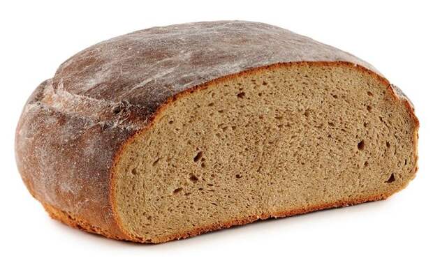 Черный хлеб по калорийности не уступает белому. /Фото: marions-kochbuch.de