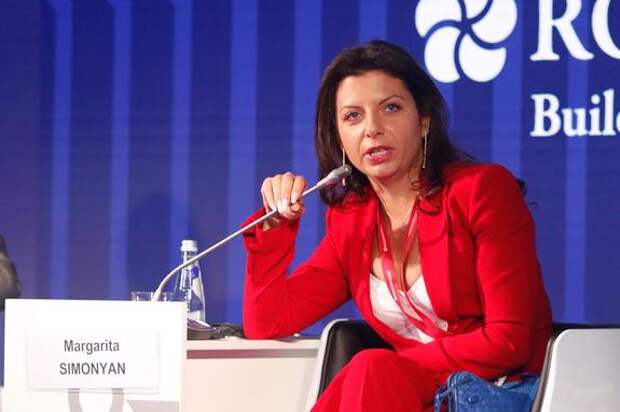 Симоньян сообщила, что после «весенних попыток покушения» всюду ходит теперь с охраной