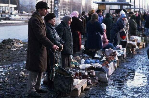 1993 год в цвете: Современность, успевшая стать историей