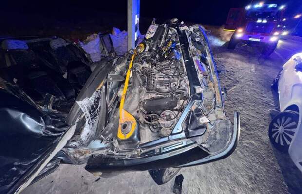 В Ярковском округе произошло страшное ДТП: пассажир в больнице, водитель - погиб