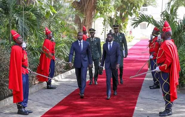 Премьер-министр Сенегала заявил о возможном выводе иностранных военных из страны