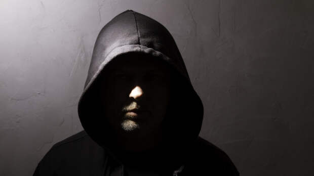 Двое студентов по указке кураторов подожгли АЗС в Новосибирске и Бердске